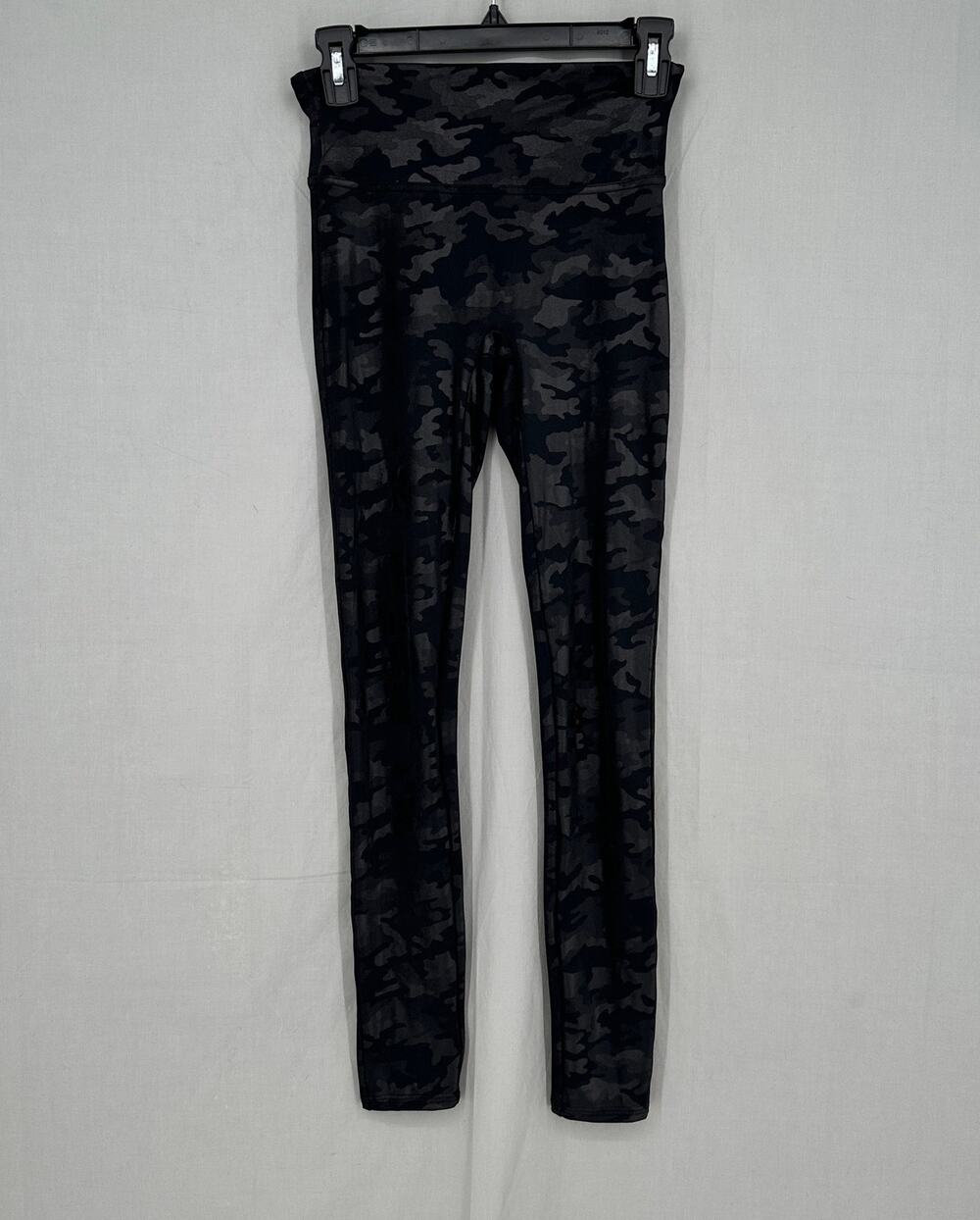 Spanx Leggings Womens Small Black Faux Leather Camouflage High Waist